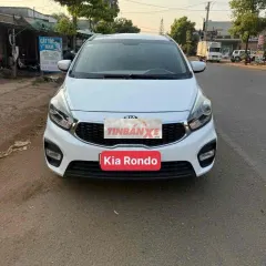 Kia Rondo 2018 MT máy xăng bao chất