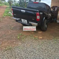 Isuzu D-Max Tự động Đen 5 chỗ
