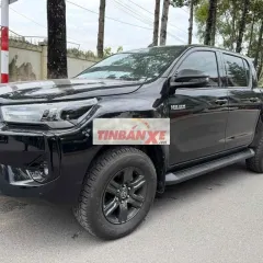 Toyota Hilux 2025 1 cầu Số tự động Đen