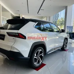 Toyota Yaris Cross Cao cấp Trắng đen Nhập khẩu