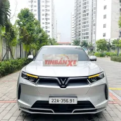 VinFast VF9 Plus 2025 Bạc 7 chỗ 2000km