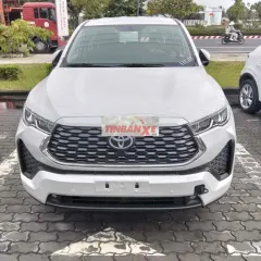 Toyota Innova Cross giảm 50 triệu
