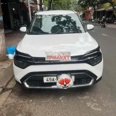 Kia Carens Luxury 2023 Trắng 7 chỗ