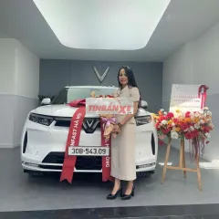 VinFast VF9 flus Trắng Xe điện