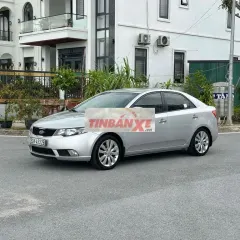Kia Cerato số tự động nhập khẩu bản Full zin 100%