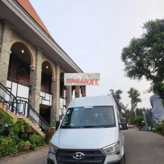 Hyundai Solati 2018 Bạc 16 chỗ
