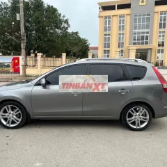 Hyundai i30cw 2010 Xám Tự động
