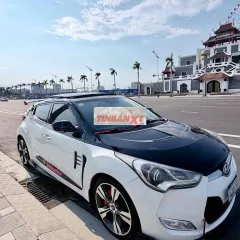 Hyundai Veloster Trắng, Đen 4 chỗ Xe thể thao