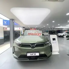 Vinfast VF9 - đủ màu có xe liền