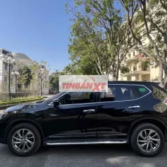 Nissan X-Trail Pre SL 2018 Đen 7 chỗ