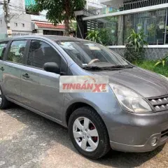 Nissan Grand Livina 2011