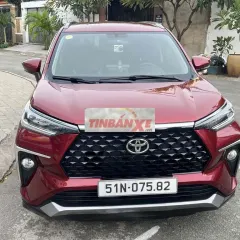 Toyota Veloz Cross 7 chỗ màu Đỏ