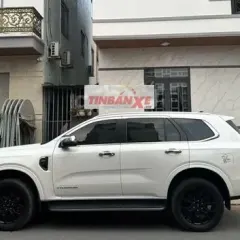 Ford Everest 1 cầu 2022 Trắng 61000 km