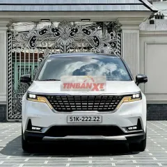 Kia Carnival signature 2023 trắng 7 chỗ