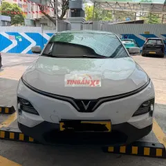 Vinfast VF6 eco trắng 2025 - free sạc đến 2029