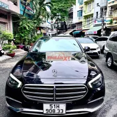 Mercedes-Benz E200 Đen 5 chỗ