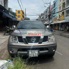 Nissan Navara 2012 Tự động Xám 126.000 km