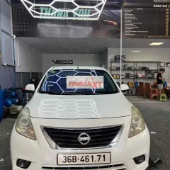 Nissan Sunny 2015 Sedan Trắng 5 chỗ