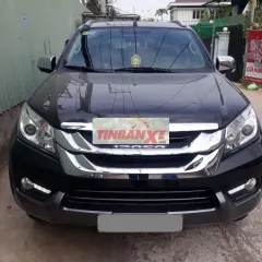 Bán xe Isuzu Mux 2019. số sàn. máy dầu, màu đen