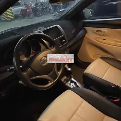 Toyota Yaris Hatchback Trắng Tự động