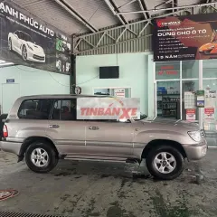 Toyota Land Cruiser 8 chỗ Xăng Số sàn Nhật Bản