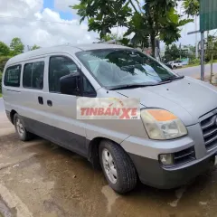 Xe khách Hyundai 6 chỗ Bạc