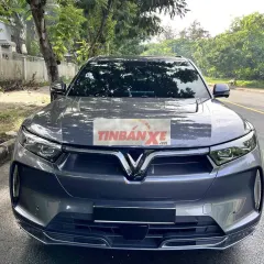 Vinfast VF9 2025 Xám 4000km Điện