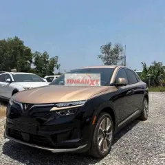 VINFAST VF8 Plus 861 tr lăn bánh - xe mới