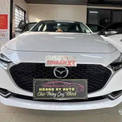 Mazda Mazda 3 Luxury Trắng Xăng
