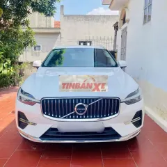 Volvo XC60 B6 Inscription 2022 Trắng Nội Thất Đen