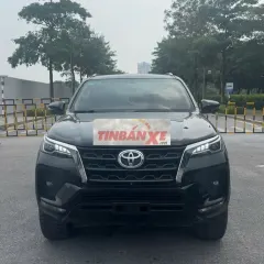 Toyota Fortuner 2.4L 4x2 AT 2022 Đen