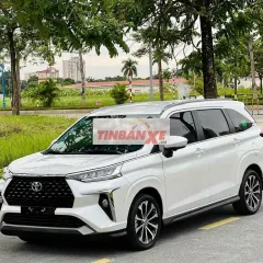 Toyota Veloz Cross TOP Trắng 7 chỗ