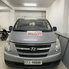 Hyundai Starex 2015 9 chỗ Số sàn Xám bạc