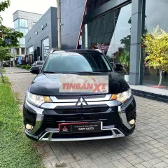 Mitsubishi Outlander 2.0 CVT 2023 Đen