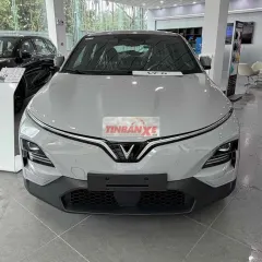 VinFast VF6 2026 Xám