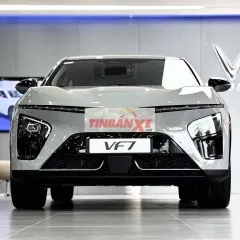 VinFast VF7 Trắng Xe điện
