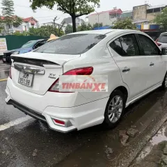 Nissan Sunny Trắng 5 chỗ
