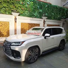 Lexus LX600 2023 Trắng 50.000km