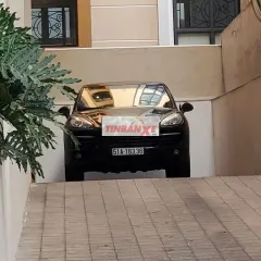 Porsche Cayenne SUV Đen