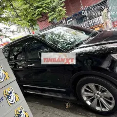 Ford Explorer SUV Đen 64304.8 km