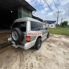 Mitsubishi Pajero V33 2006 Số sàn Bạc