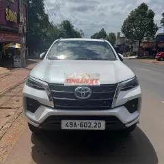 Toyota Fortuner 2022 Trắng Tự động