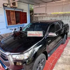 Toyota Hilux E 2021 chính chủ đi ít
