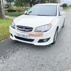 Hyundai Avante 2015 Trắng 5 chỗ
