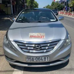 Hyundai Sonata Bạc 5 chỗ số tự động,Nhập khẩu