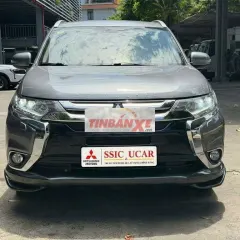 Mitsubishi Outlander 2.0 Premium 2018 Xám
