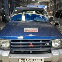 Mitsubishi Pajero V6 3000 200 Xanh