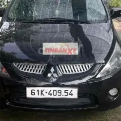 Mitsubishi Grandis 2005 Đen 7 chỗ