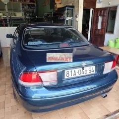 Mazda 626 Xanh