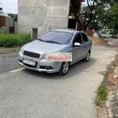Chevrolet Aveo Tự động Bạc 5 chỗ
